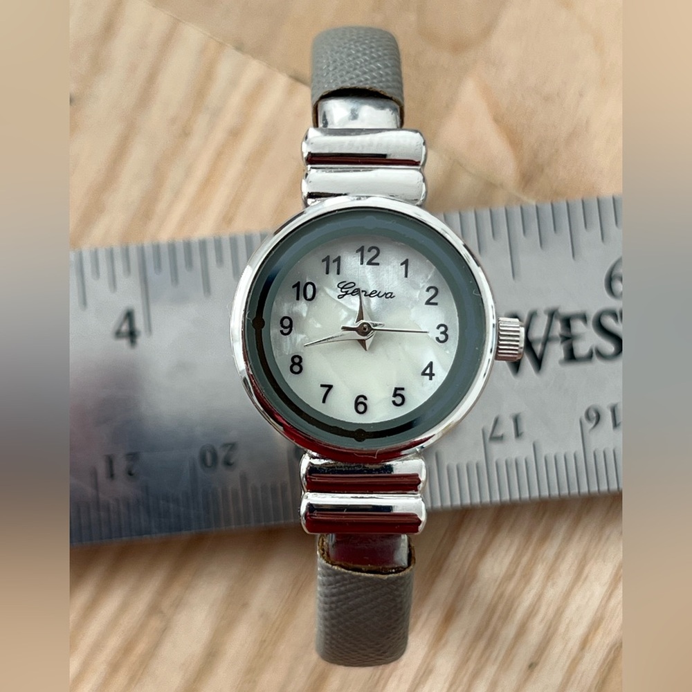 Fashion Watch Geneva Brand